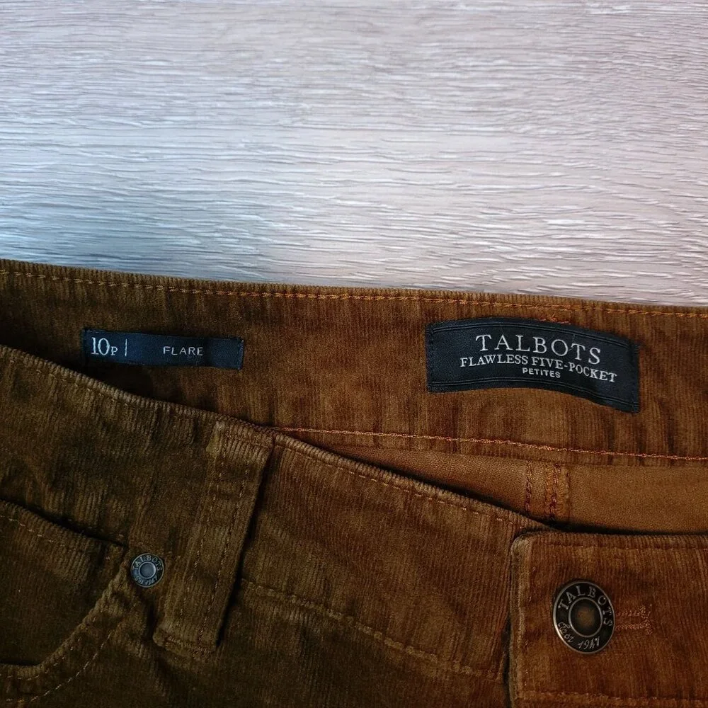 Talbots Jeans 10 P Velveteen Corduroy Flare Flawless 5 Pocket Mid Rise Western - Picture 3 of 9